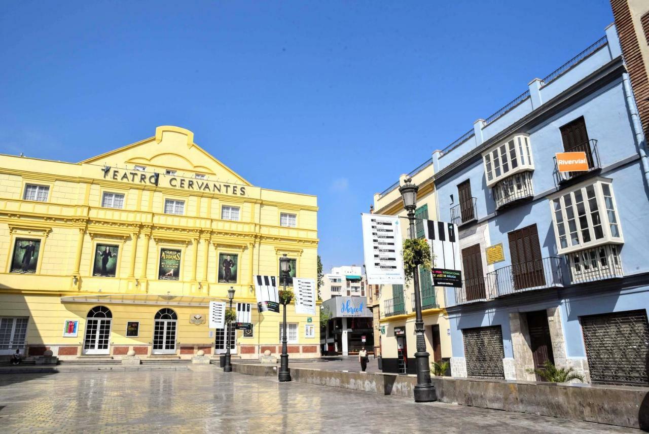 Cozy Apartment City Center Málaga Exteriör bild