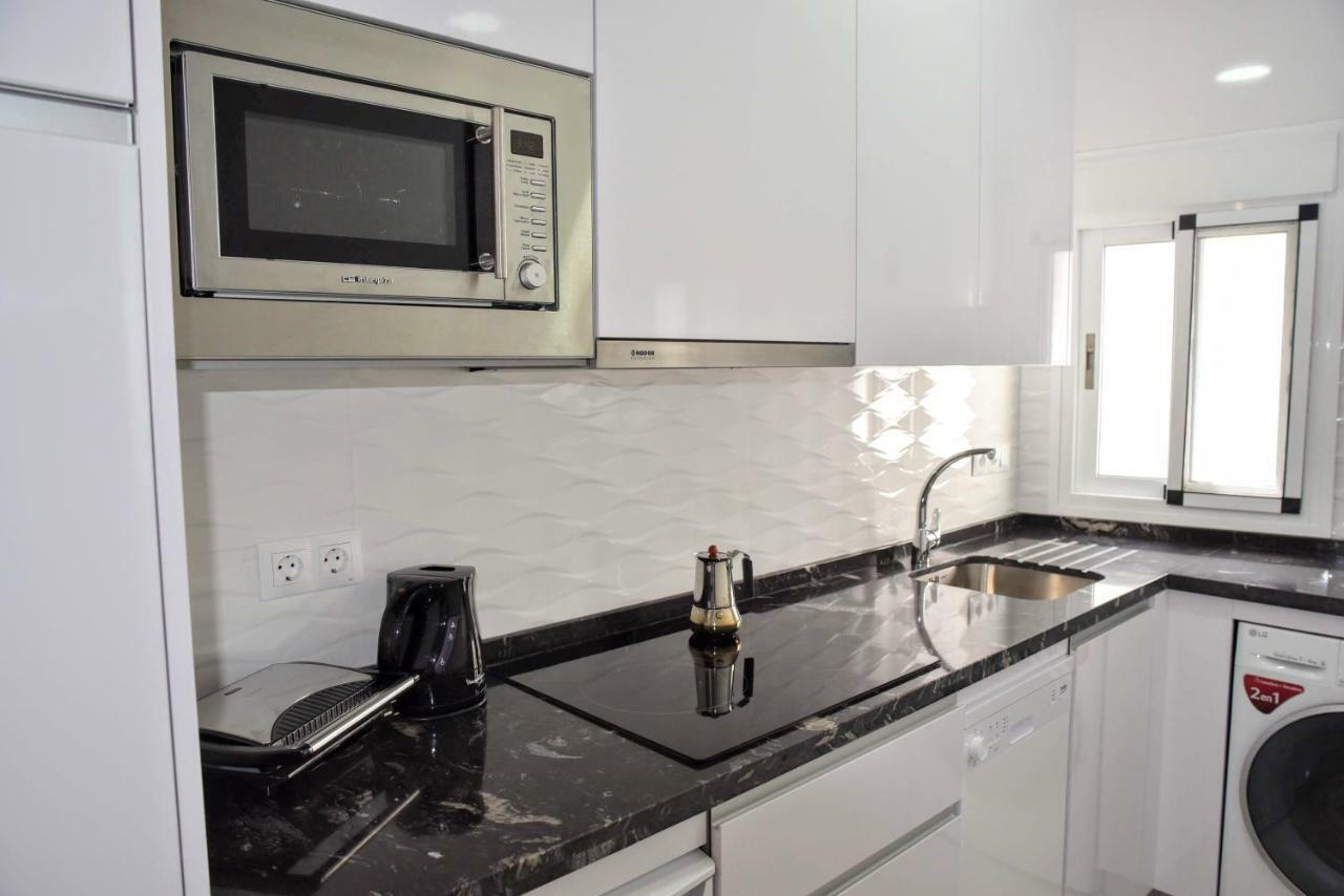Cozy Apartment City Center Málaga Exteriör bild